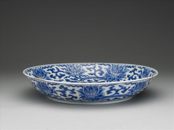 青花番蓮紋盤