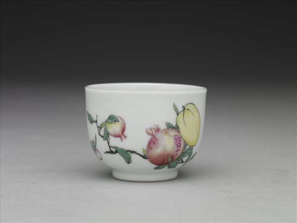 琺瑯彩三果酒鍾