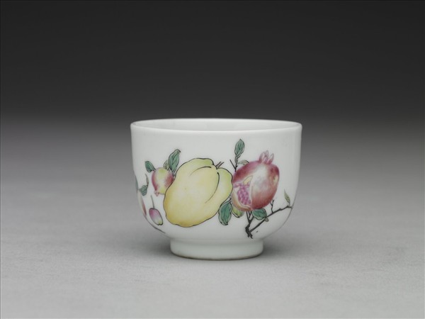 琺瑯彩三果酒鍾