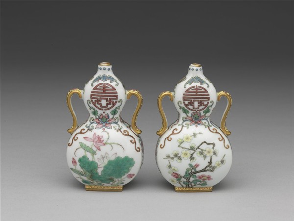 琺瑯彩花卉紋雙耳葫蘆扁瓶