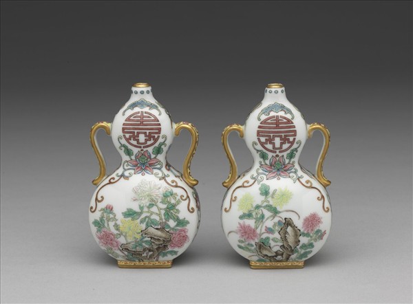 琺瑯彩花卉紋雙耳葫蘆扁瓶