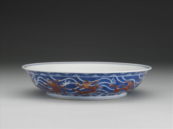 青花紅彩龍紋盤