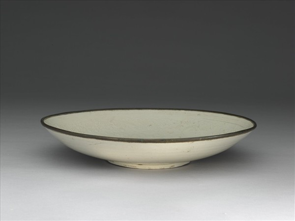 定窯 印花吳牛喘月圖盤