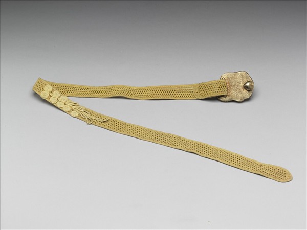 銀鍍金托鑲珠及茄楠香帶扣