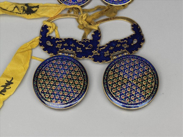 銅鍍金鑲琺瑯帶扣