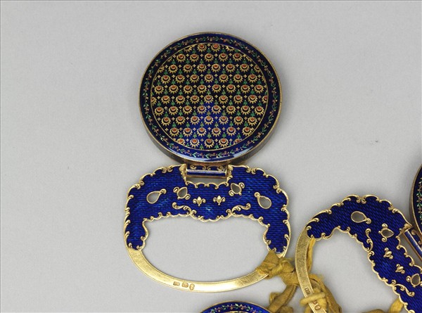 銅鍍金鑲琺瑯帶扣