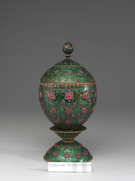 鎏金銀胎內填琺瑯嵌寶蓋罐