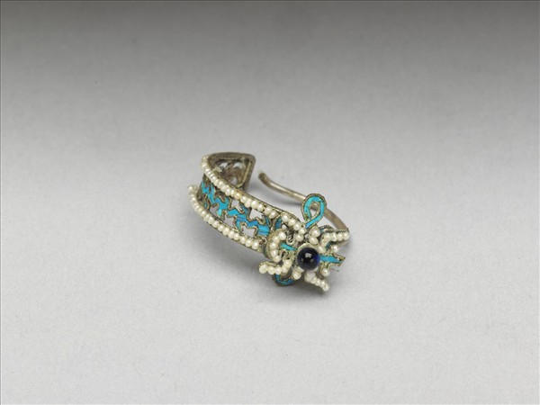 銀點翠嵌珠寶壽字耳環