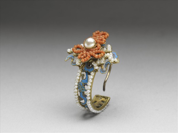 銀鍍金點翠嵌珍珠珊瑚福壽萬年耳環