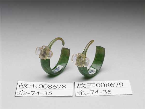 翠玉碧璽花卉耳環