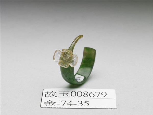 翠玉碧璽花卉耳環