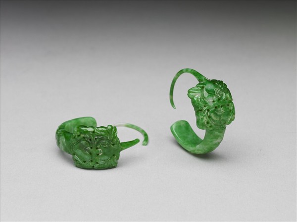 翠玉耳環