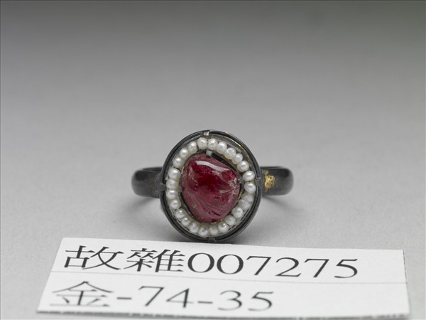 銀鍍金嵌珠寶戒指