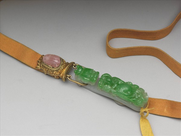 銀鍍金嵌碧璽帶扣