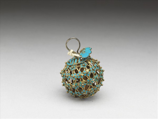 銅鍍金點翠百花團壽鈕子