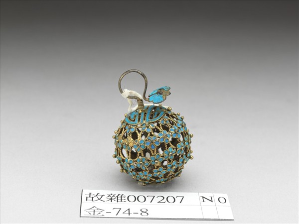 銅鍍金點翠百花團壽鈕子