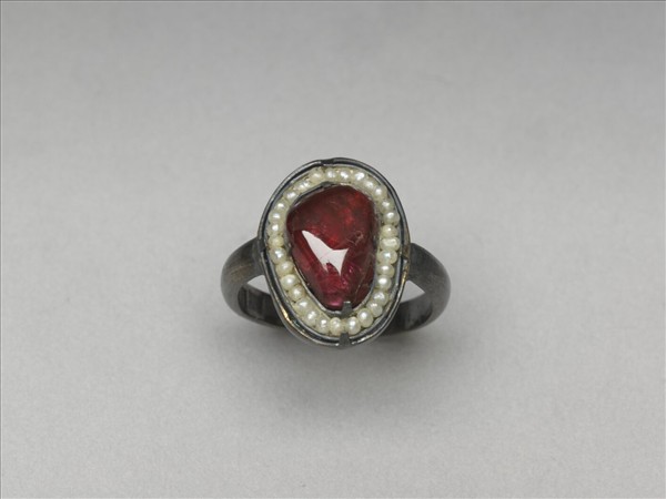 銀鍍金嵌珠寶戒指