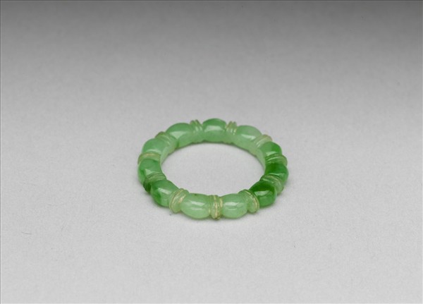 翠玉戒指
