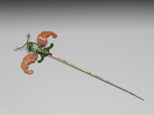 珊瑚翠玉嵌珠蝙蝠簪