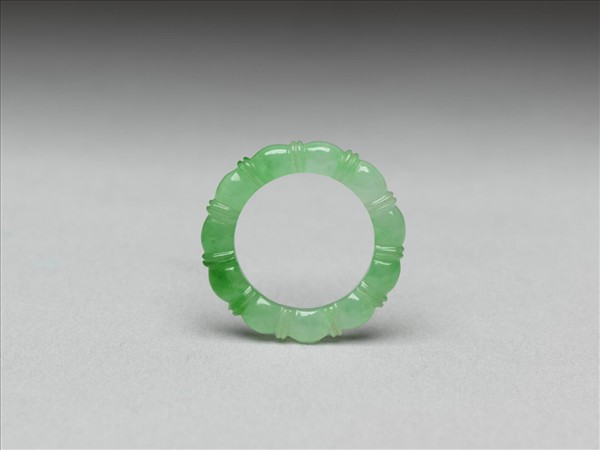 翠玉戒指
