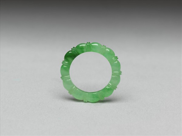 翠玉戒指