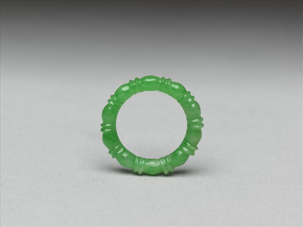 翠玉戒指
