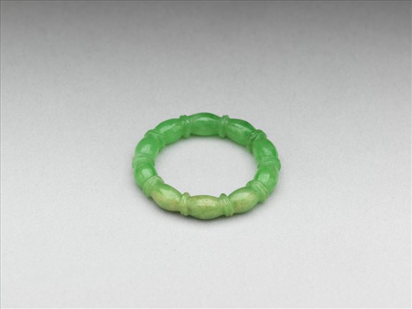 翠玉戒指