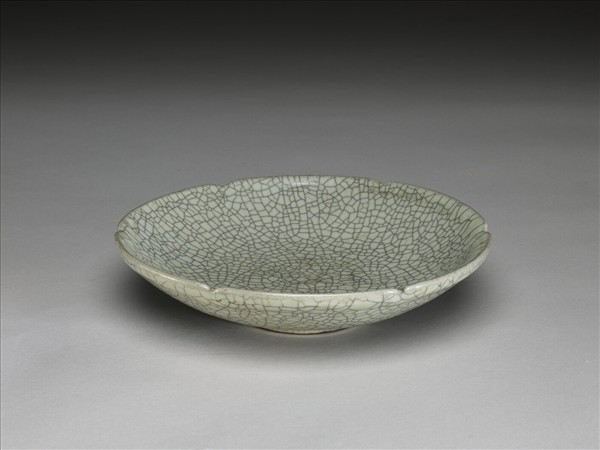 哥窯 青瓷葵口盤