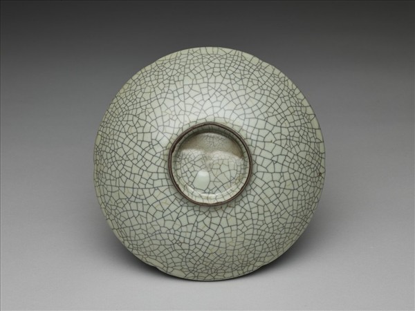 哥窯 青瓷葵口盤