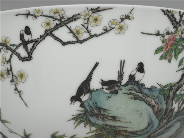 琺瑯彩瓷茶梅十二喜碗