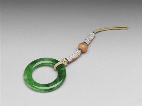翠玉環佩