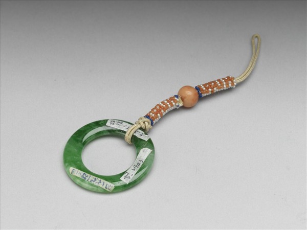 翠玉環佩