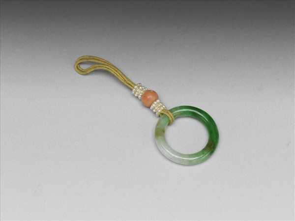 翠玉環佩