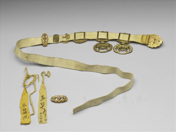 鍍金嵌珠寶帶扣涼帶