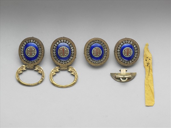 銅鍍金鑲琺瑯帶扣與帶板