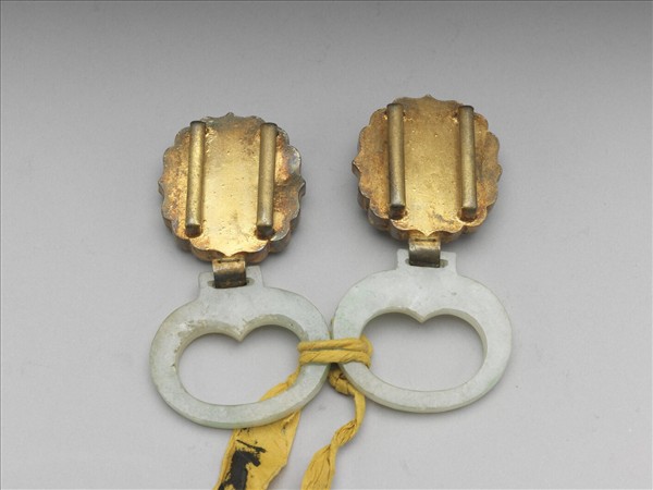 銀鍍金嵌碧璽帶板