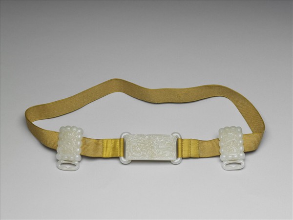 玉雕龍紋帶扣涼帶