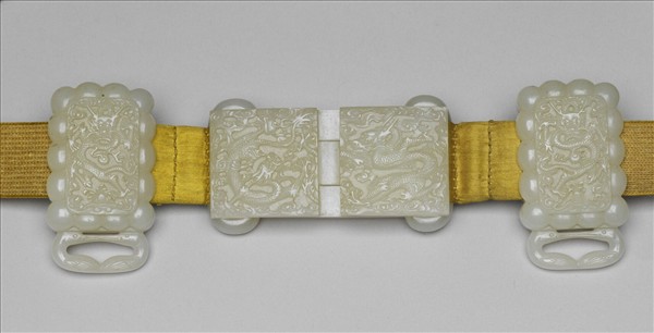 玉雕龍紋帶扣涼帶