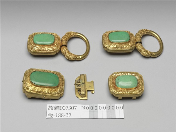 銅鍍金嵌綠松石帶扣與帶板
