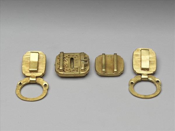 銅鍍金嵌綠松石帶扣與帶板