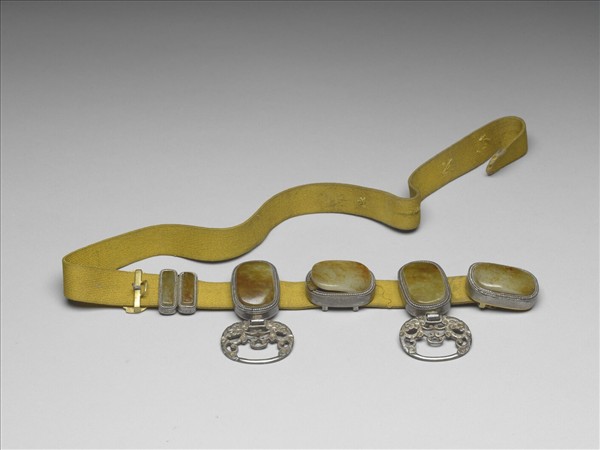 銀嵌玉帶扣涼帶