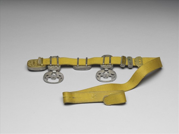 銀嵌玉帶扣涼帶