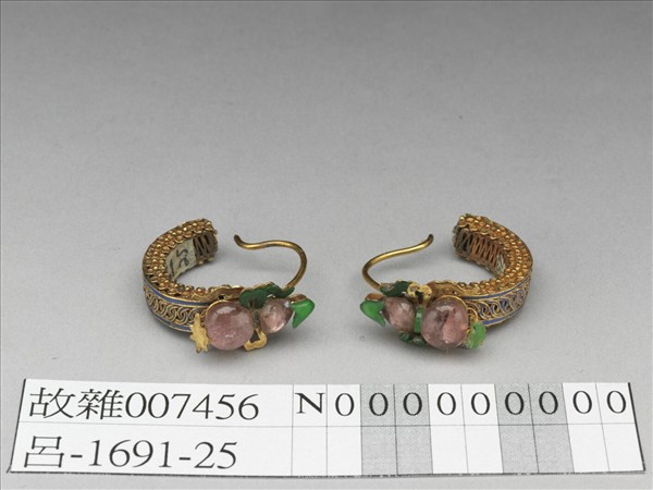 金嵌碧璽翠玉蒲蘆耳環（二件）