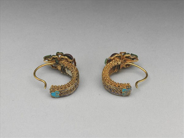 金嵌碧璽翠玉蒲蘆耳環（二件）