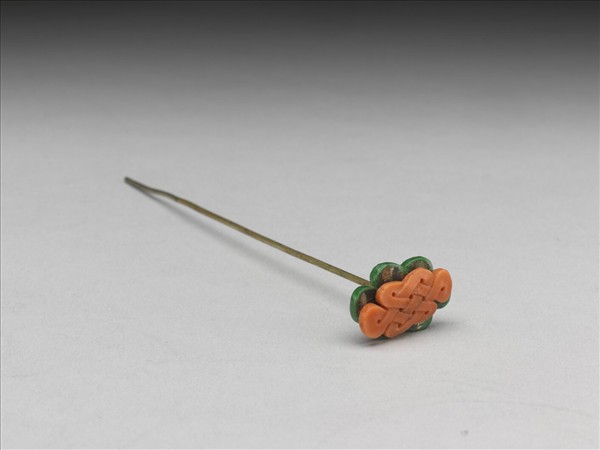 嵌珠翠珊瑚盤長簪