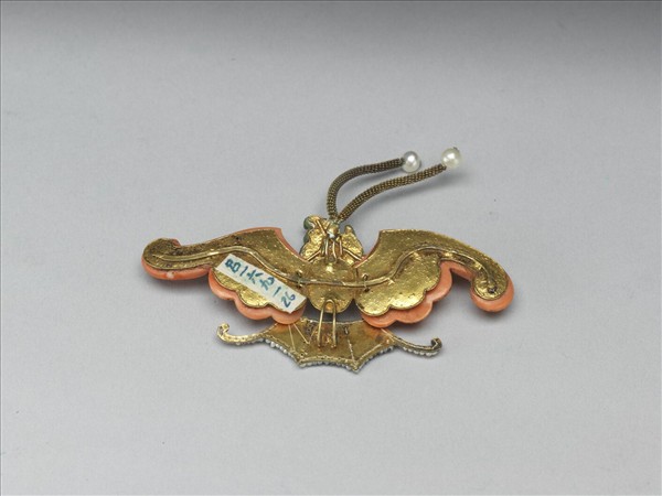 珊瑚翠玉嵌珠蝙蝠簪首