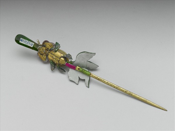 碧璽翠玉嵌珠金魚耳挖簪