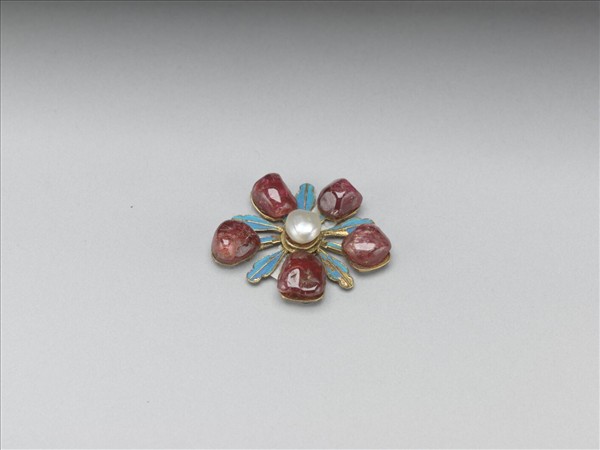 點翠嵌寶石花形飾件