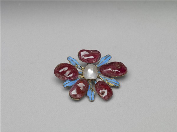 點翠嵌寶石花形飾件