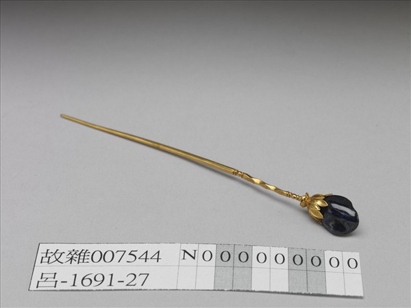 金嵌寶石抱頭蓮簪